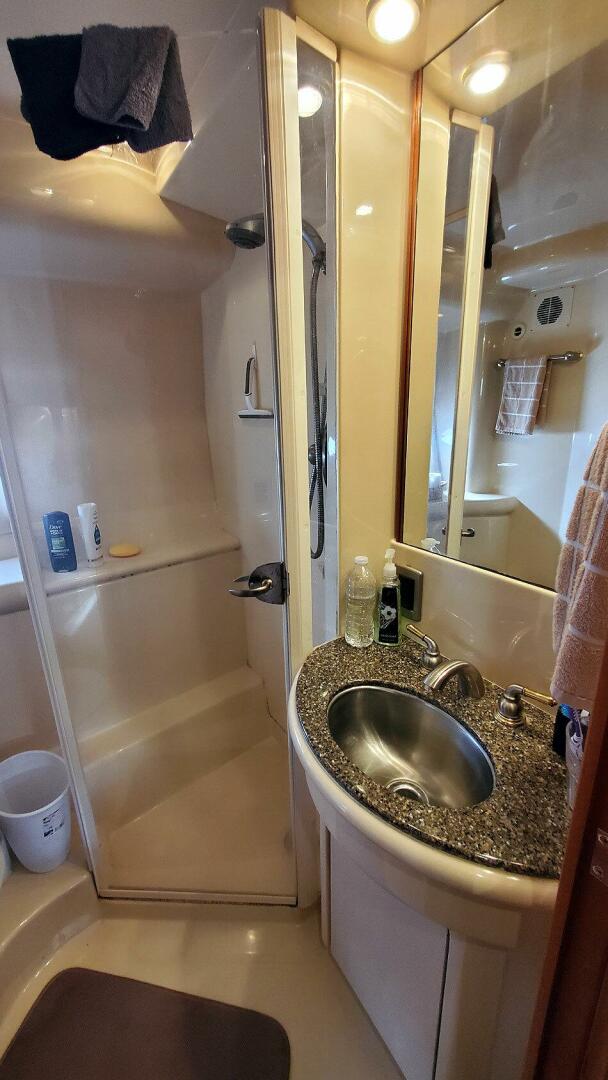 2004 Meridian 408 - Image 20