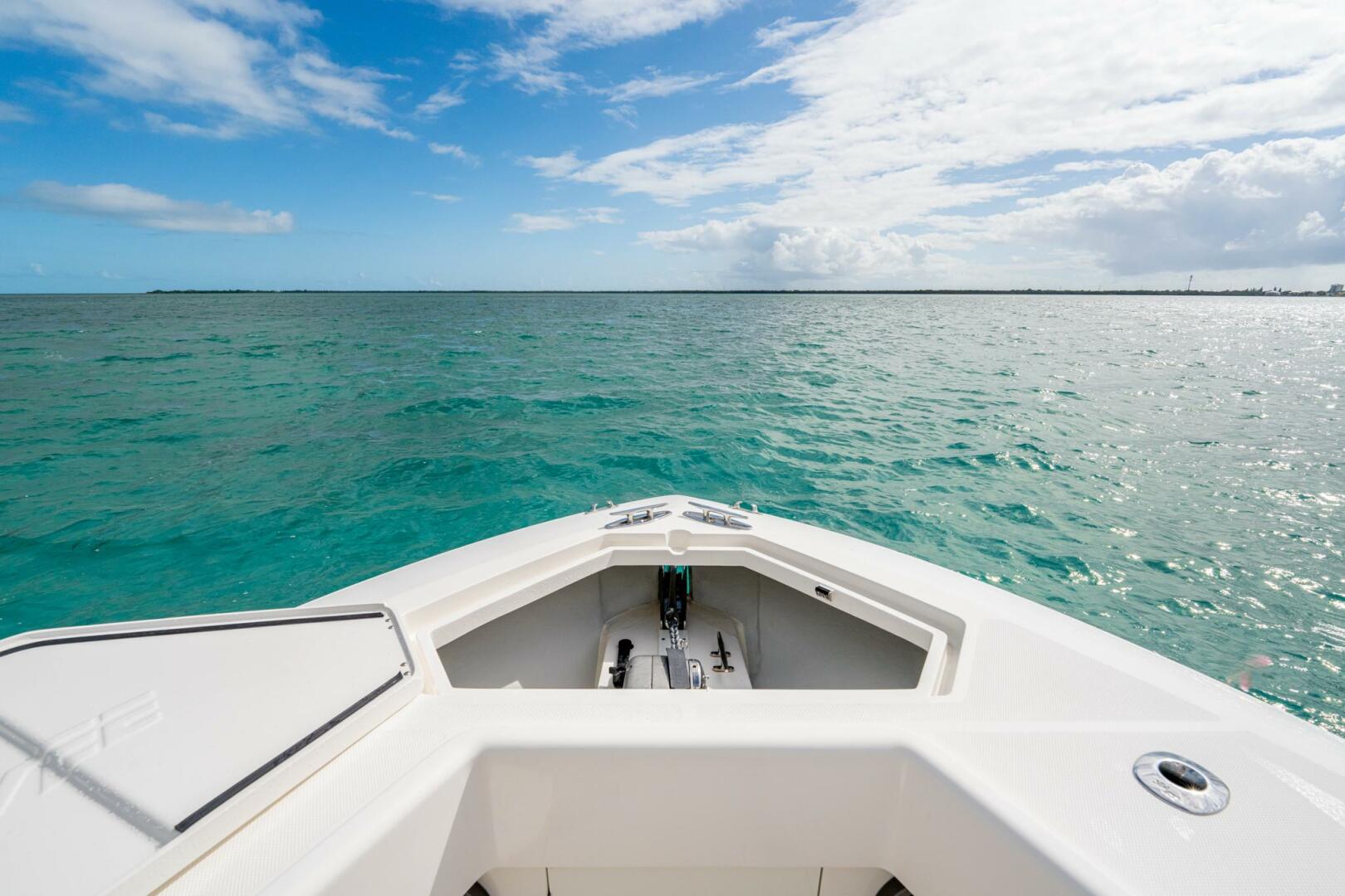 2024 SeaVee 322z - Image 23