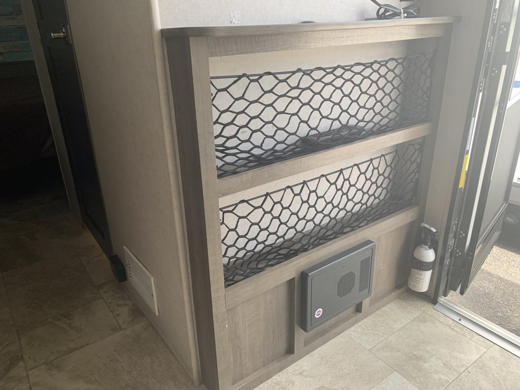 2019 FOREST RIVER 190 - Image 30