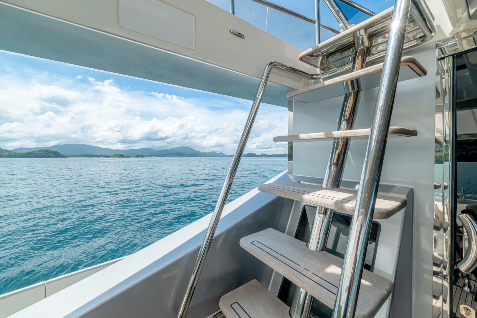 2017 Azimut 77S - Image 31
