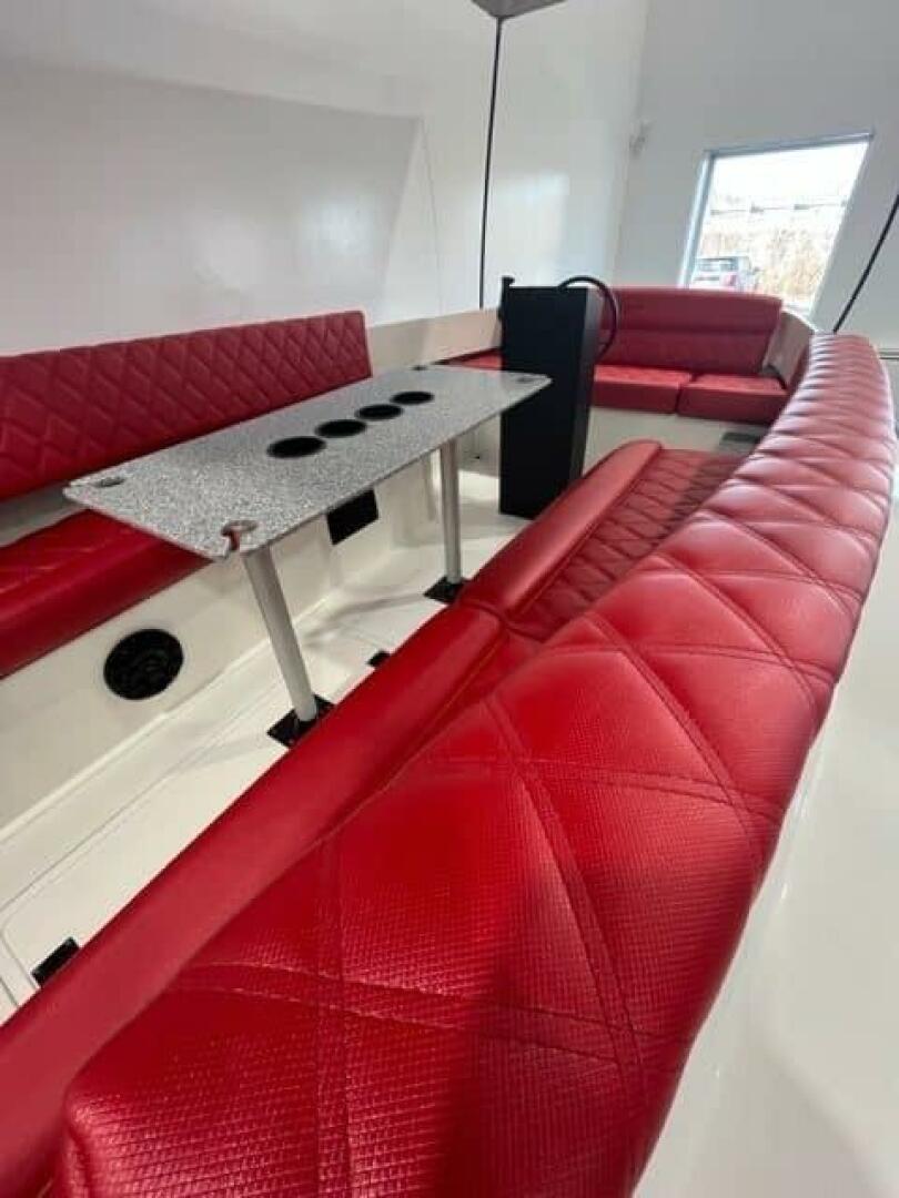 2024 Vision WX Tritoon - Image 260