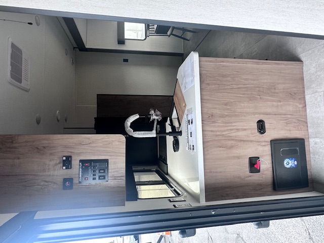 2025 CHEROKEE TIMBERWOLF 39HBA - Image 20