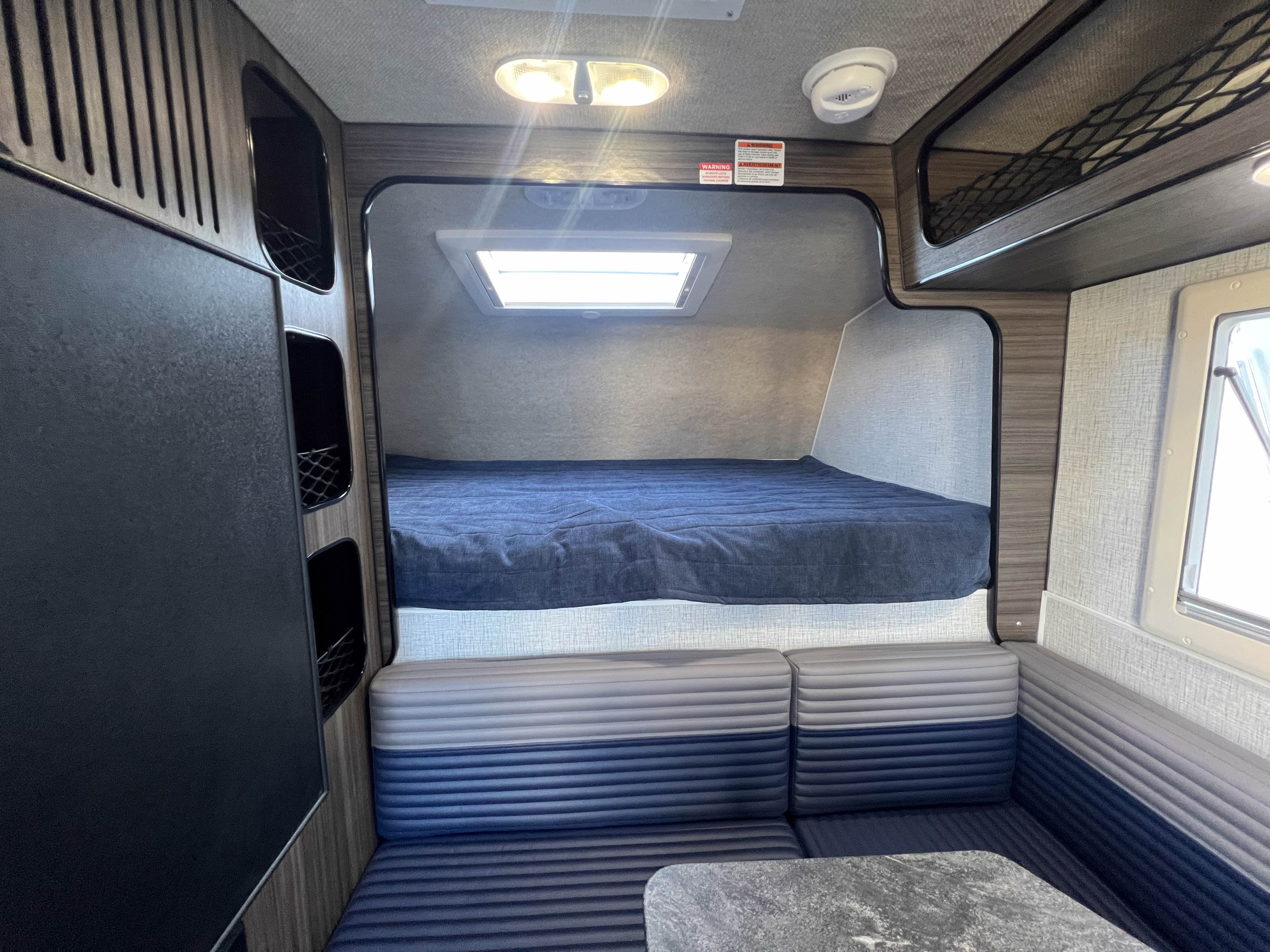 2027 Northern Lite 610 - Image 4