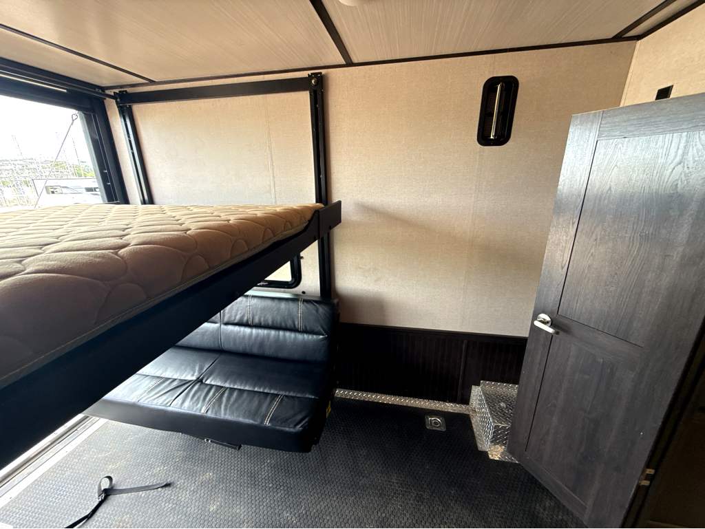 2018 FOREST RIVER XLR 30HDS - Image 10