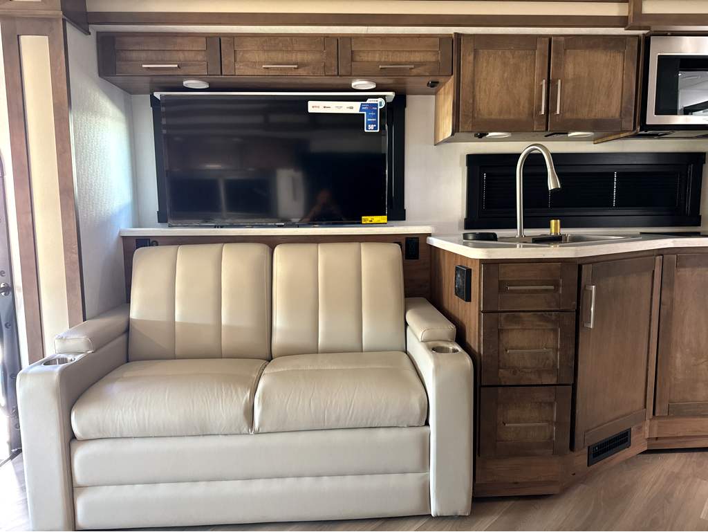 2026 JAYCO SENECA 37M - Image 20