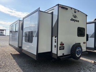 2027 JAYCO JAY FLIGHT 333BTS - Image 4
