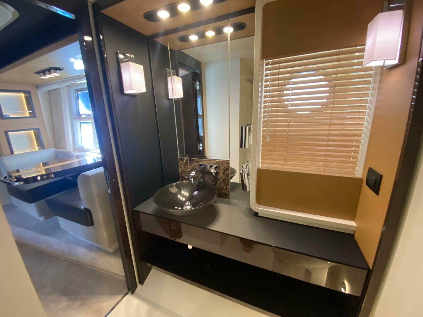 2016 Azimut 77S - Image 47