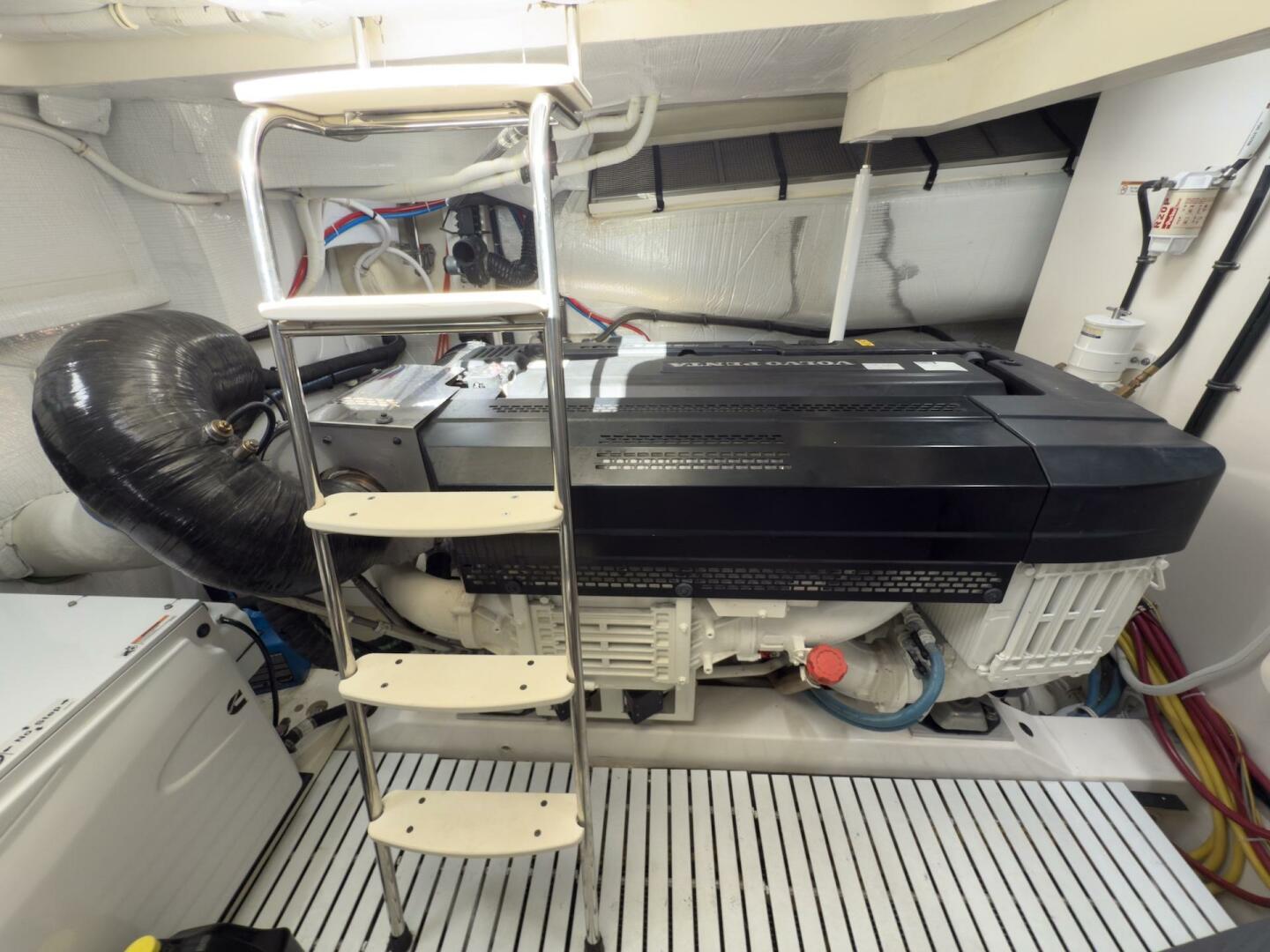 2023 Tiara Yachts EX 60 - Image 79