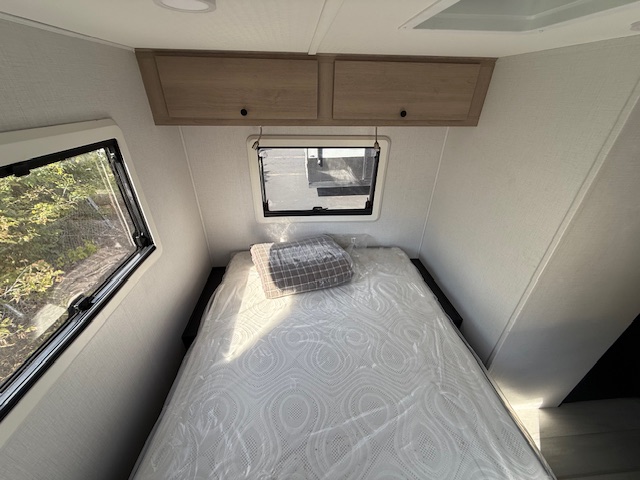 2026 SUNSEEKER 2380 AFT - Image 24