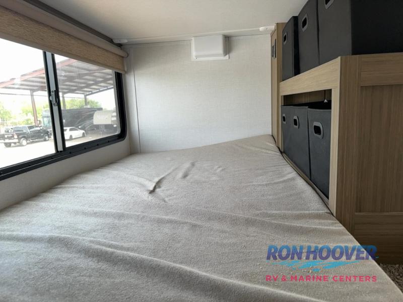 2025 FOREST RIVER 42VIEW - Image 34