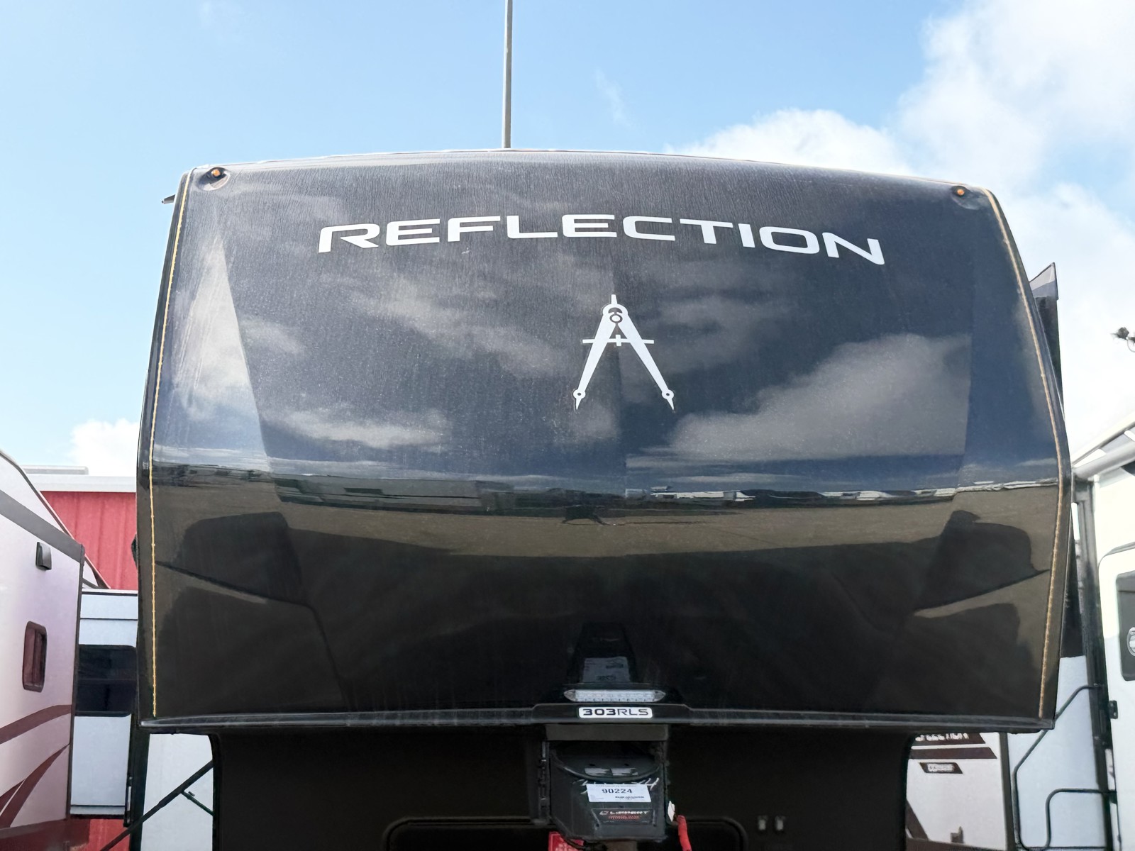 2026 GRAND DESIGN 303RLS - Image 3