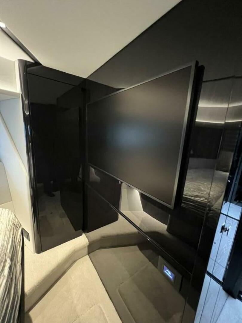2026 Sunseeker 55 Predator - Image 47