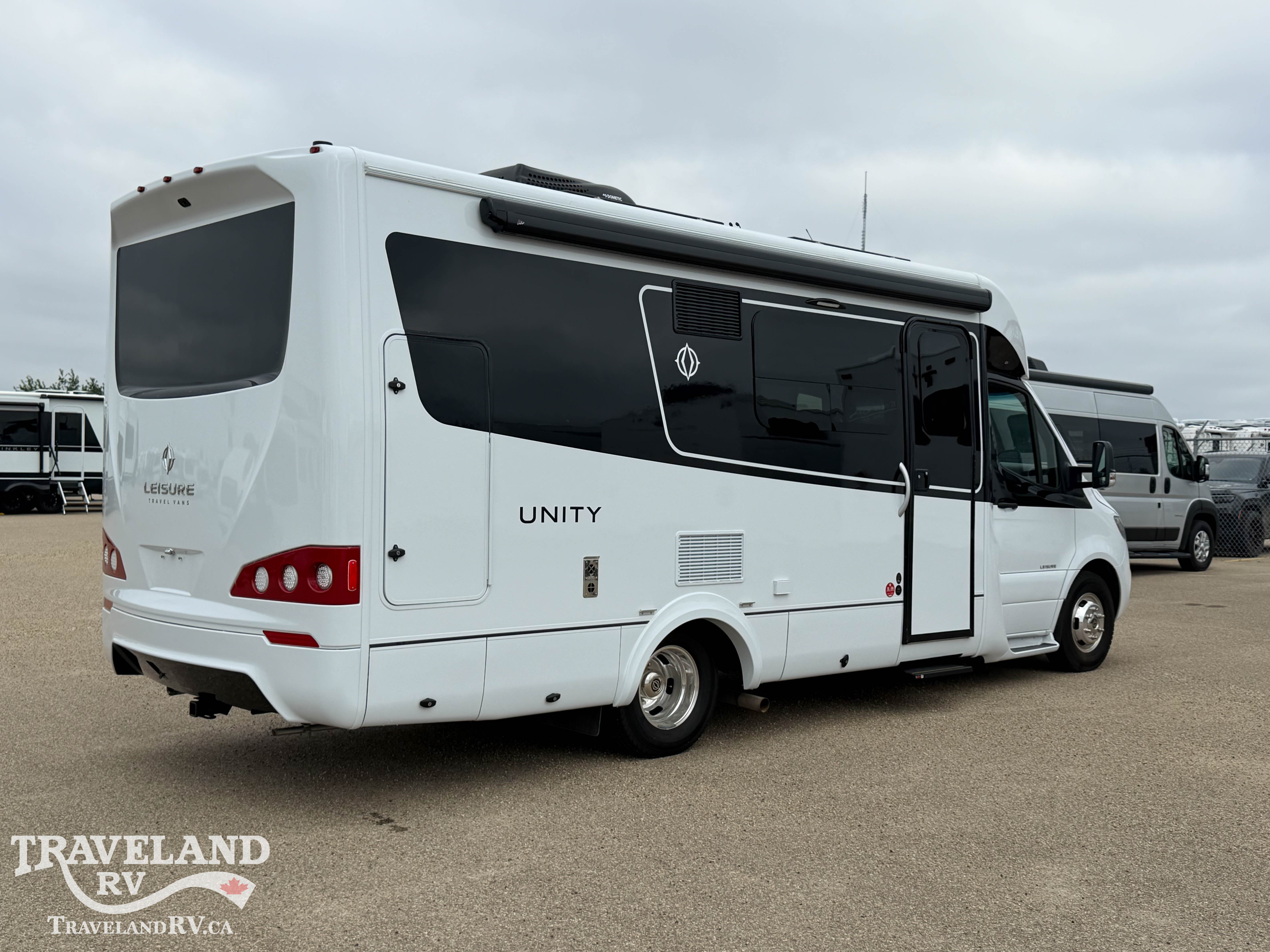 2022 Leisure Travel Unity U24MB - Image 8