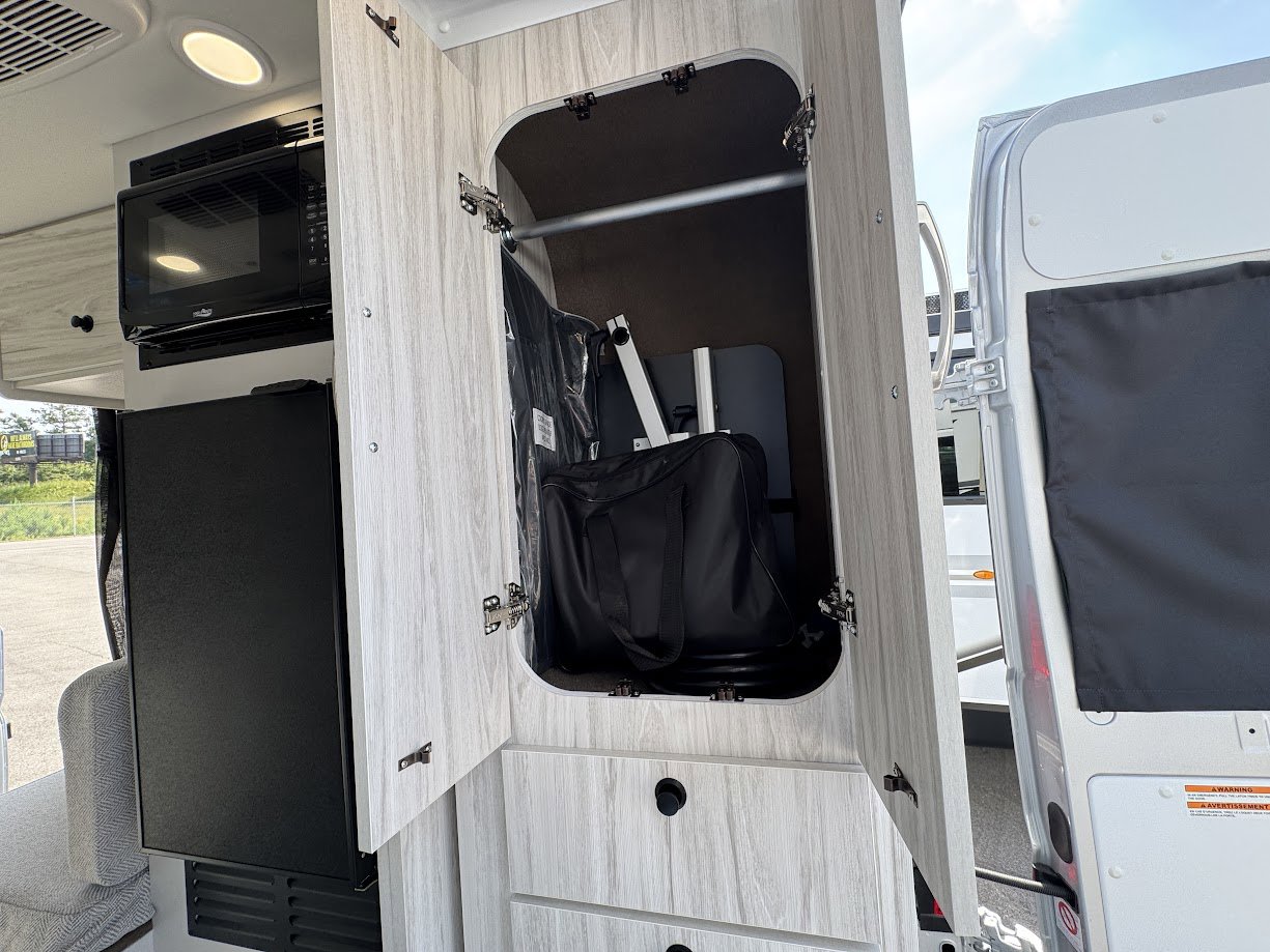 2026 JAYCO COMET 18C - Image 37