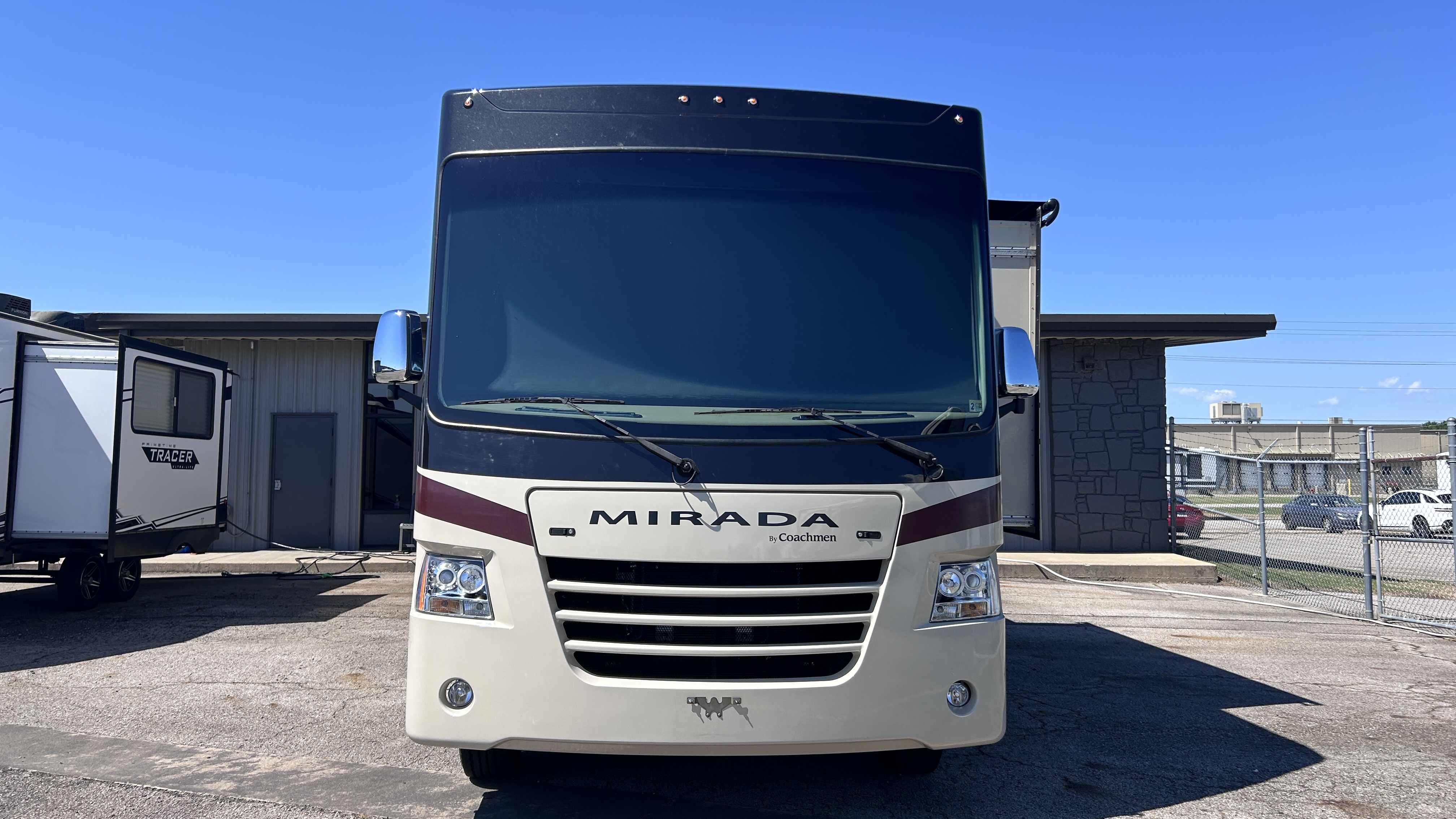 2019 Coachmen Mirada 35BH - Image 3