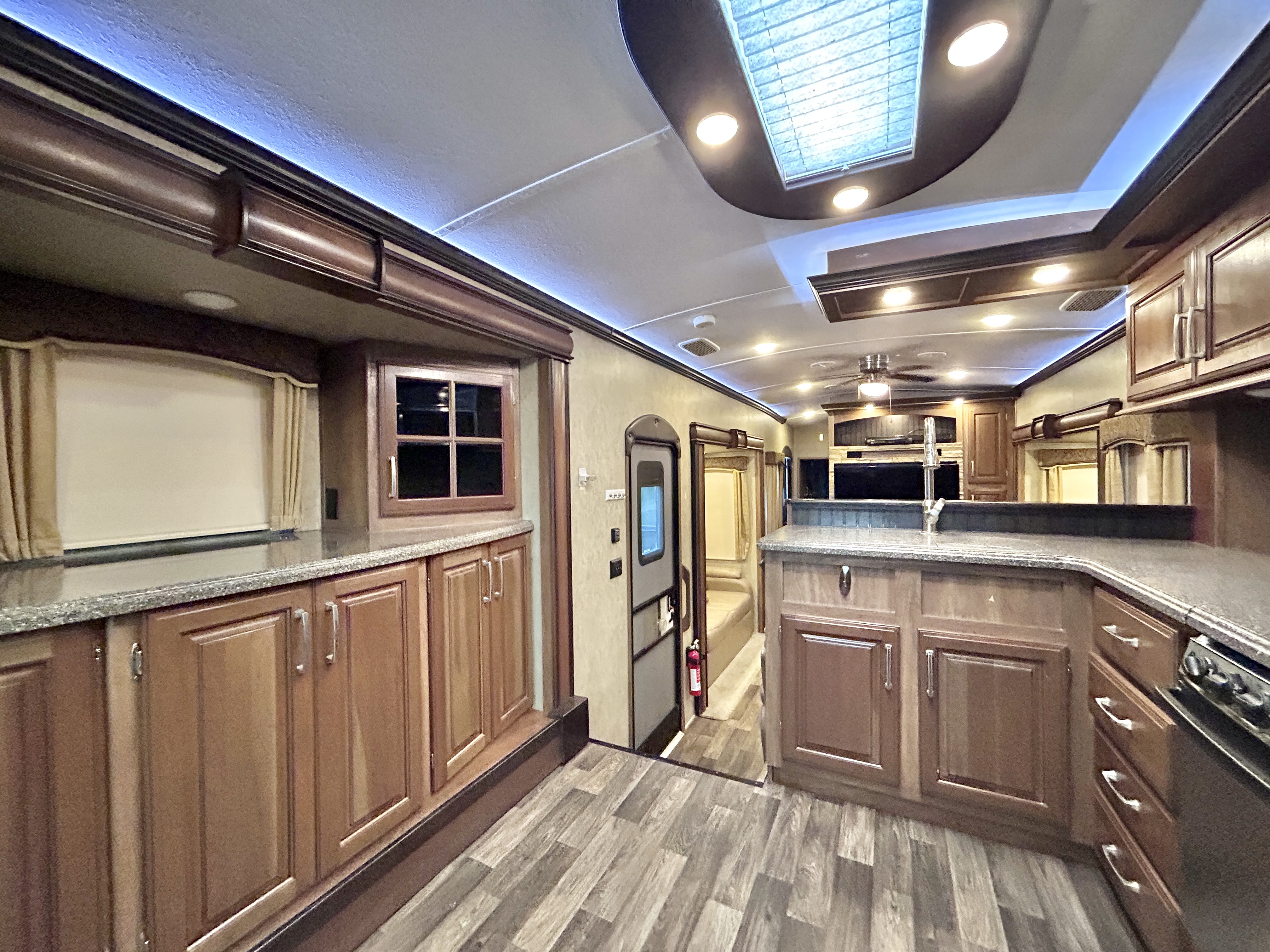 2017 Keystone Montana 3820FK - Image 18