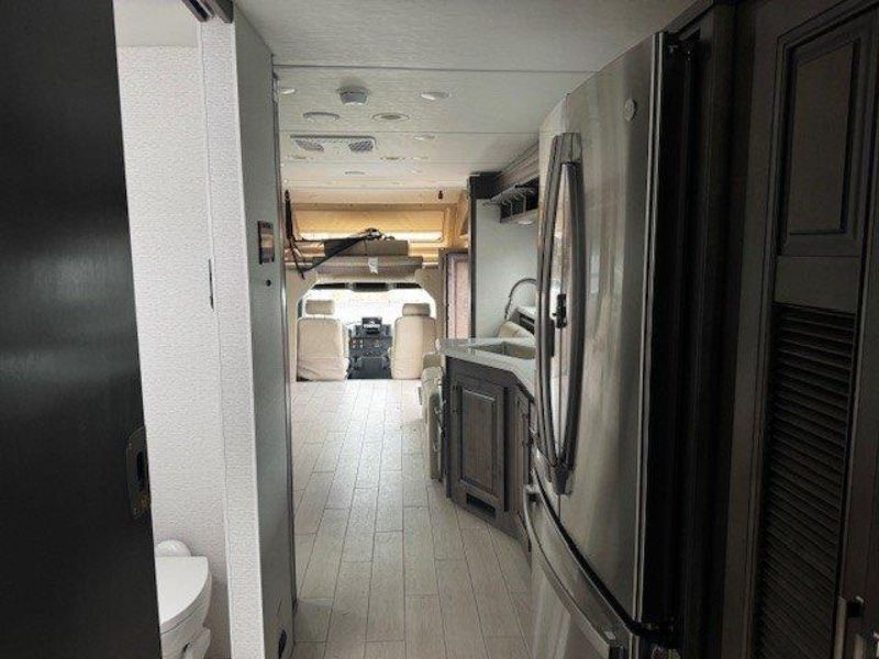 2026 Entegra Coach Accolade XL 37M - Image 31