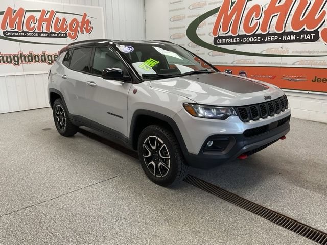 2025 Jeep Compass Trailhawk 4x4 - Image 3