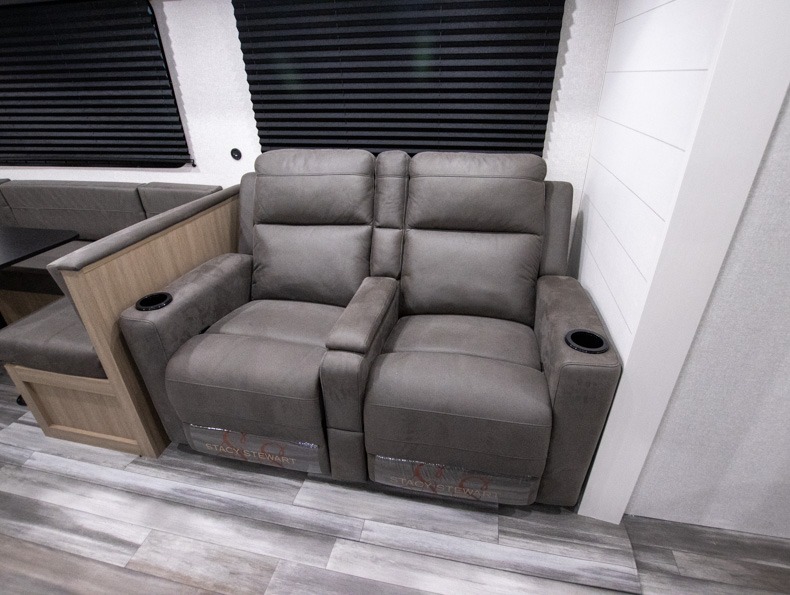 2026 Jayco Jay Flight SLX 321BDS - Image 6
