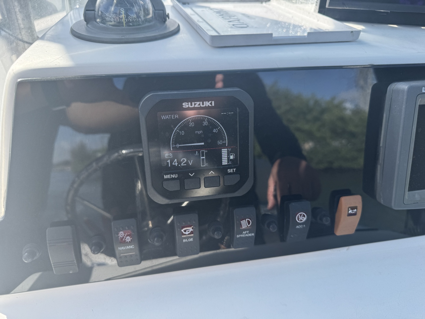 2005 Angler 204 Base - Image 13