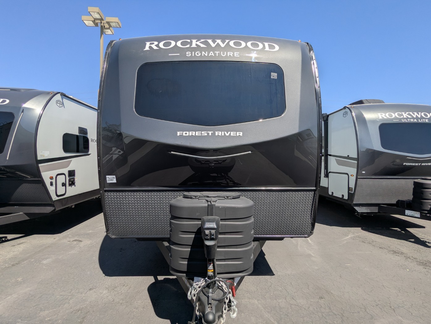 2026 Forest River Rockwood Signature 8339FK - Image 2