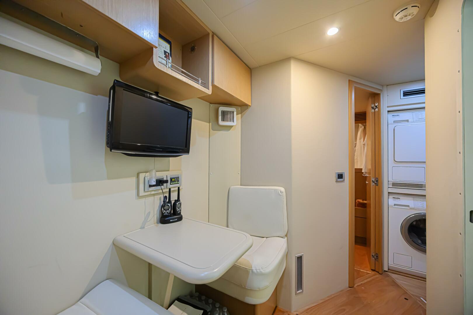 2011 Ferretti Yachts 830 - Image 62