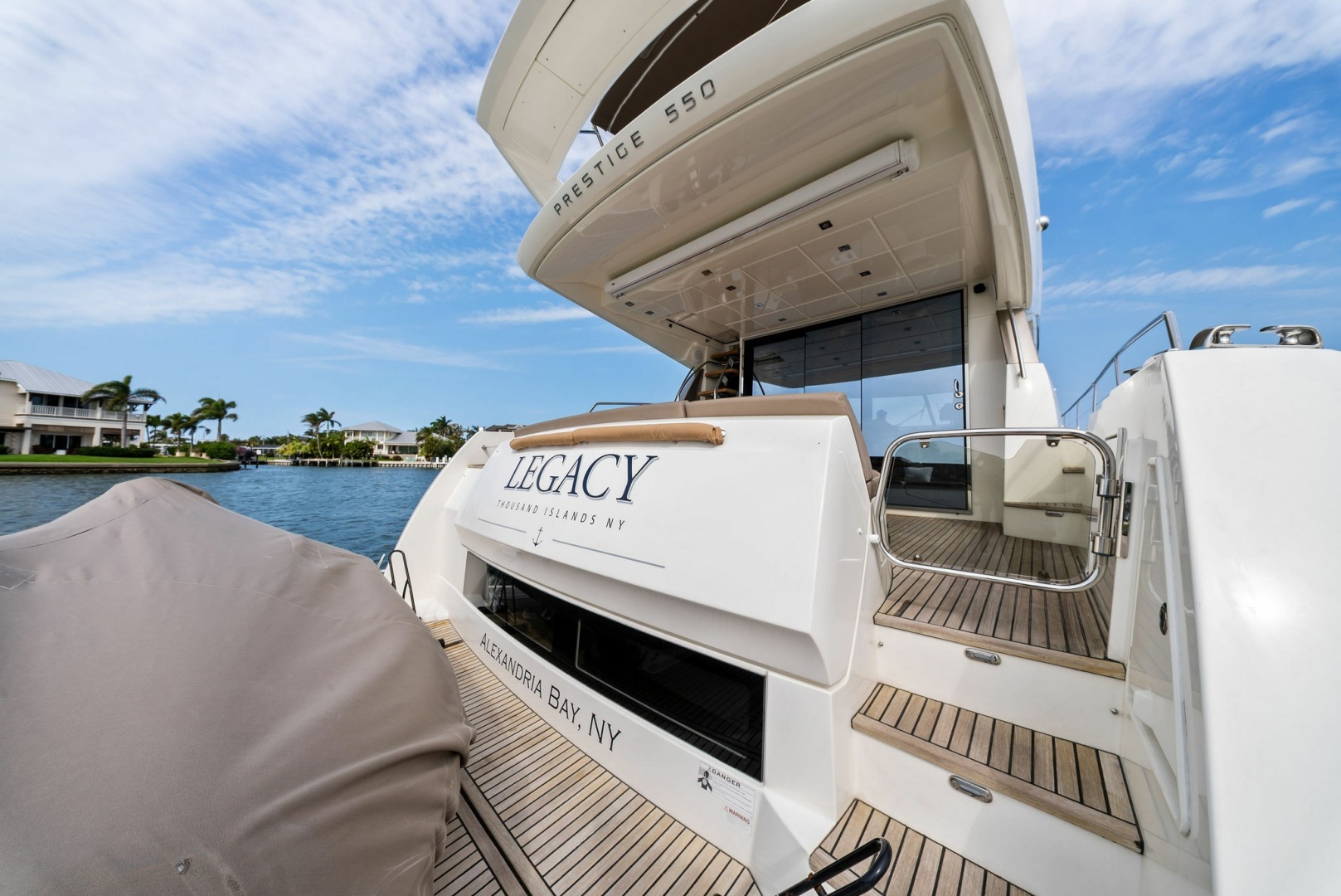 2015 Prestige 550 Base - Image 7