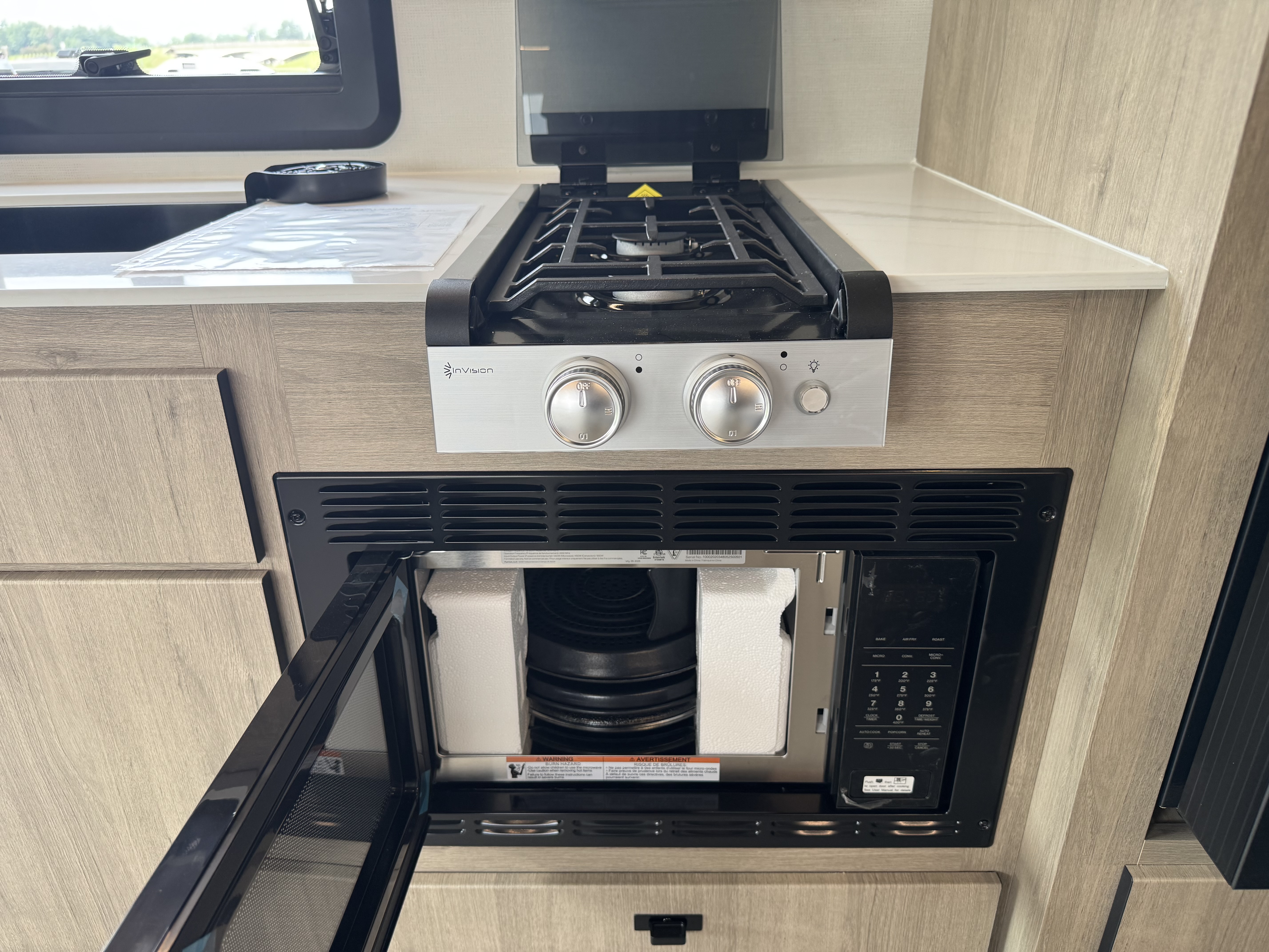 2027 Grand Design Lineage Series M 25FW - Image 19