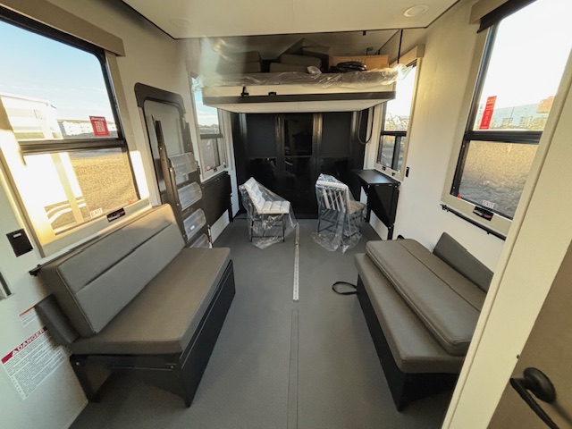 2026 Grand Design Momentum M-Class 392M - Image 20