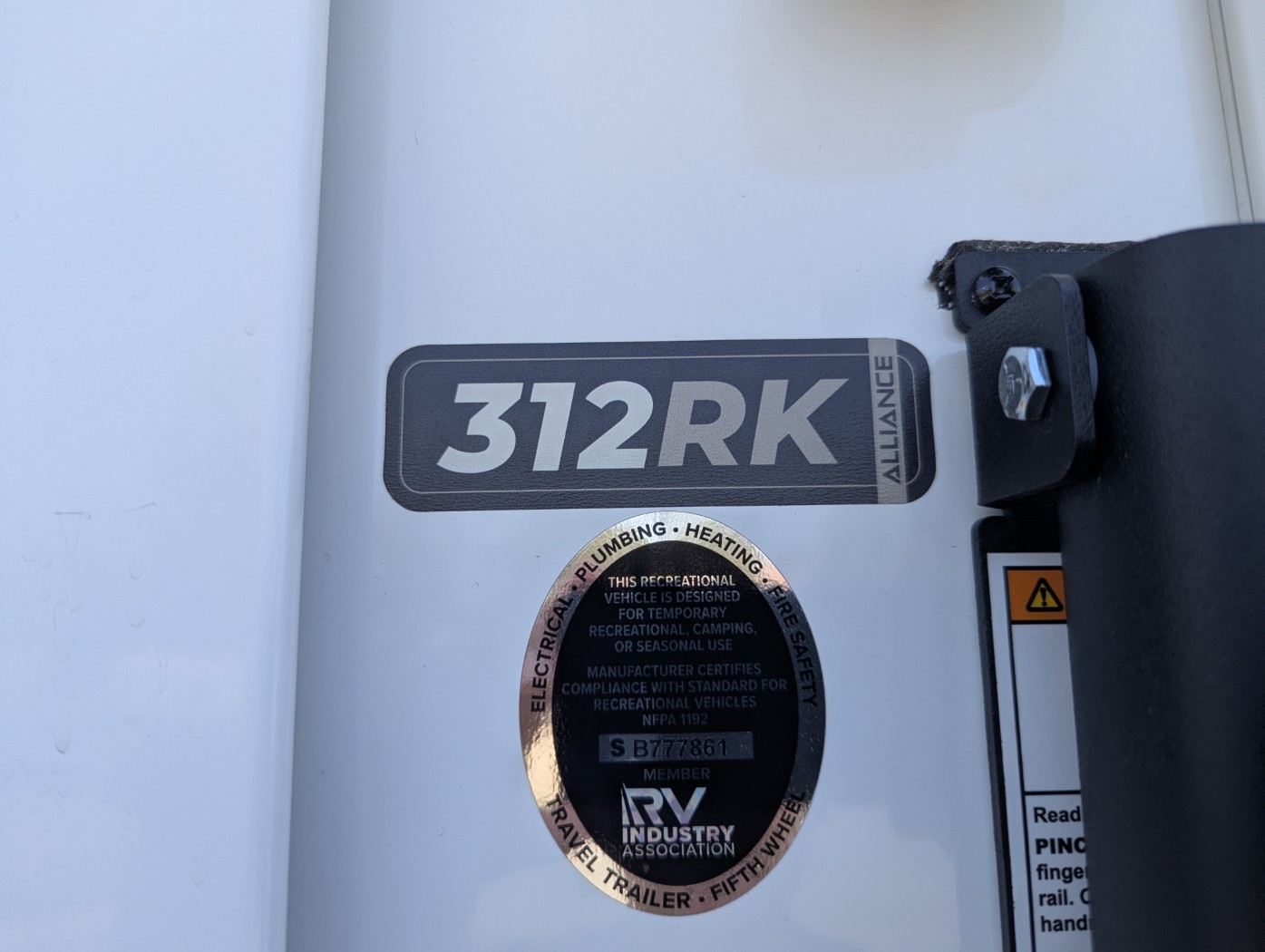 2027 Alliance RV Paradigm 312RK - Image 17