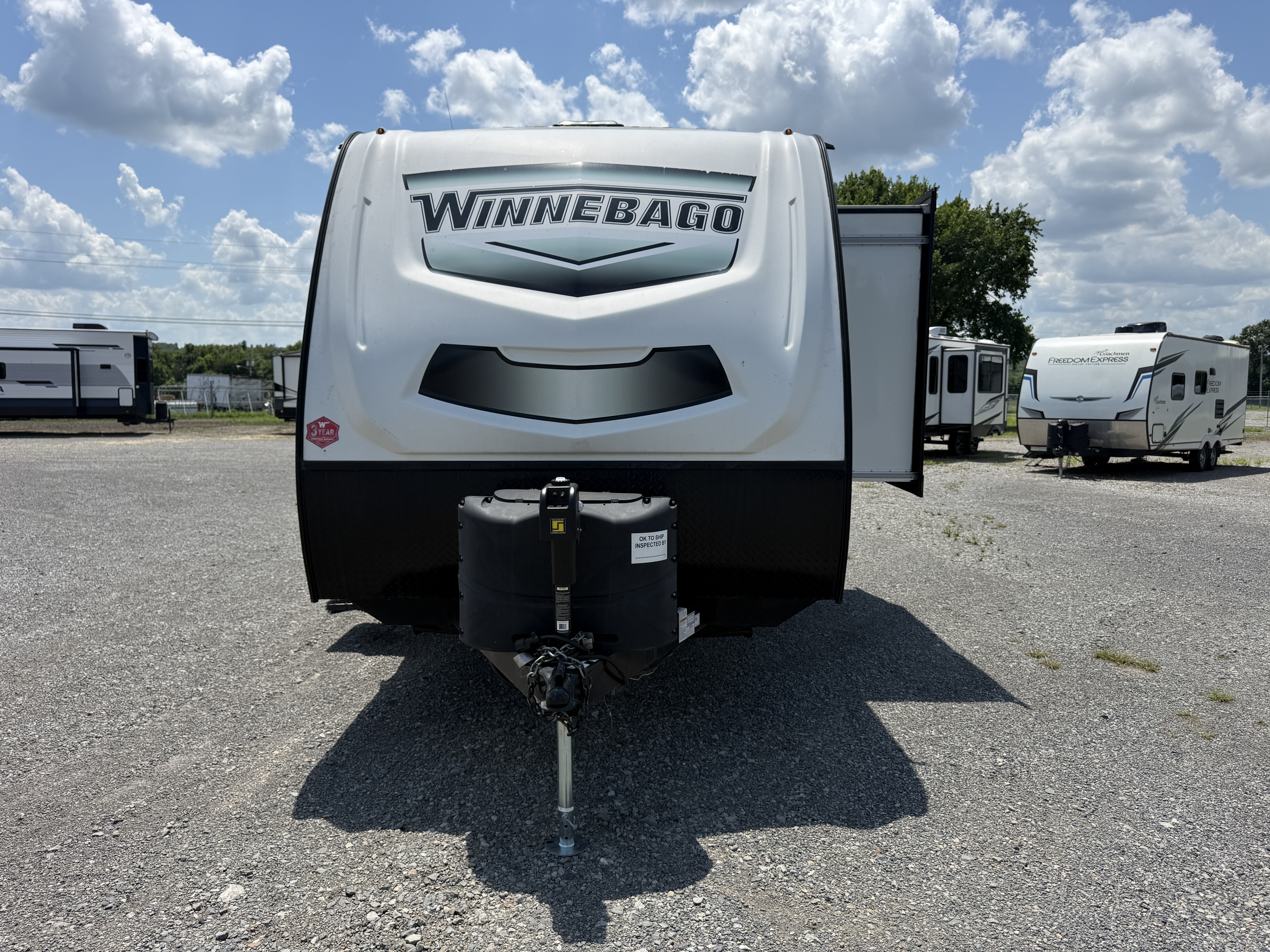 2021 Winnebago Micro Minnie 2100BH - Image 2