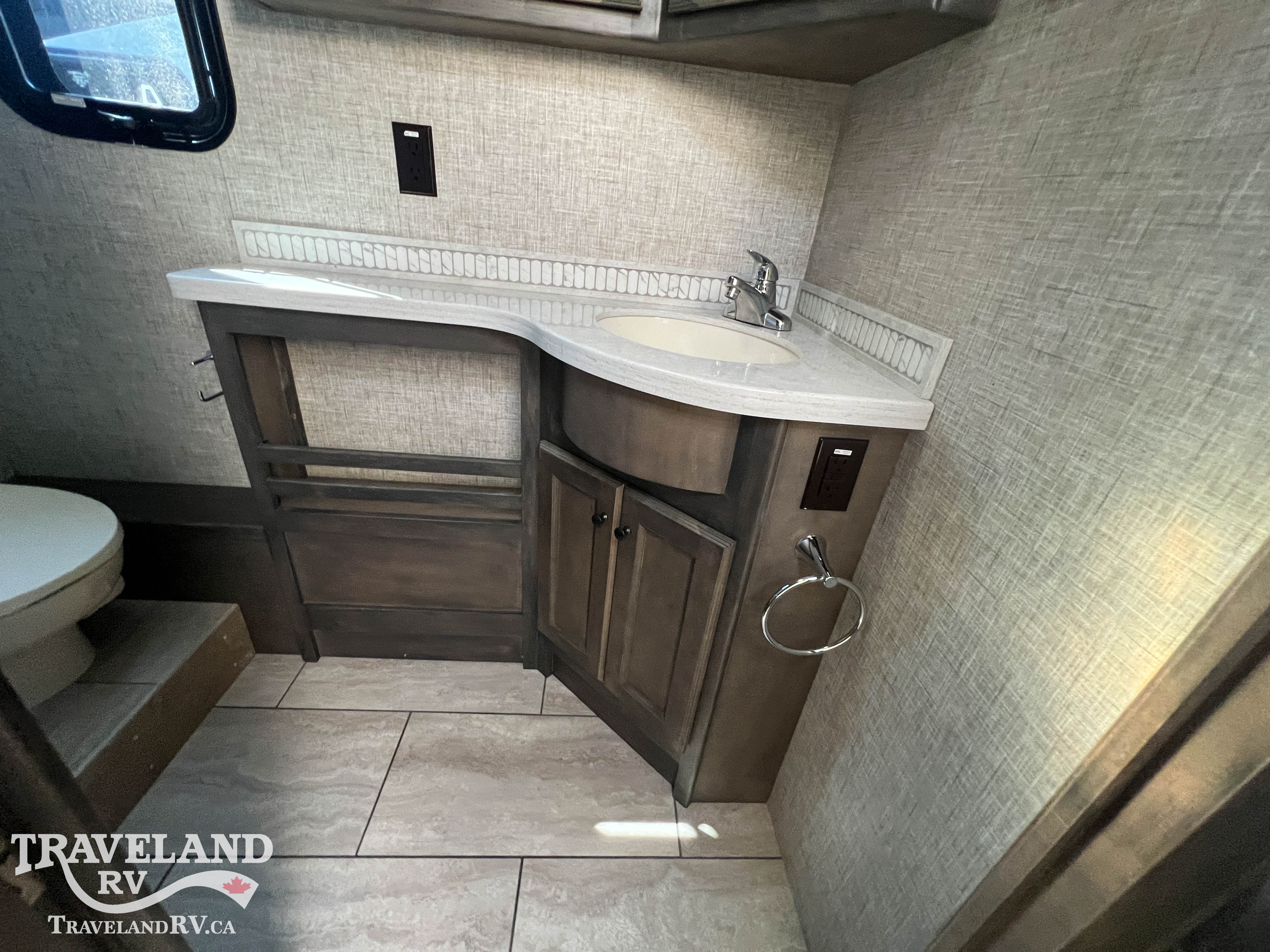 2012 Tiffin Allegro 36 LA - Image 33