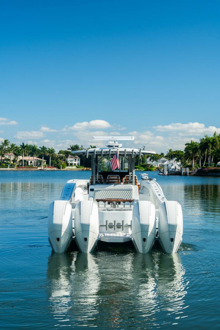 2025 Costa Custom - Image 30