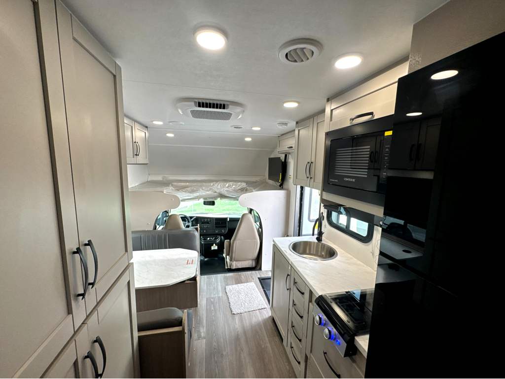 2027 ENTEGRA COACH ODYSSEY SE 22C - Image 14