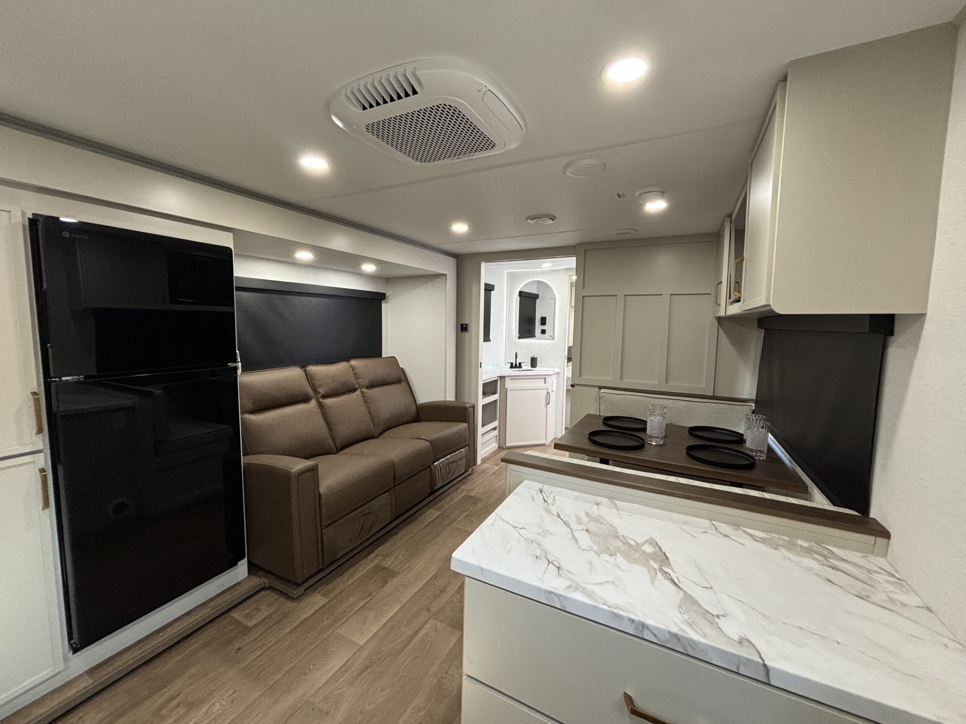 2027 Grand Design Imagine XLS 23LDE - Image 9