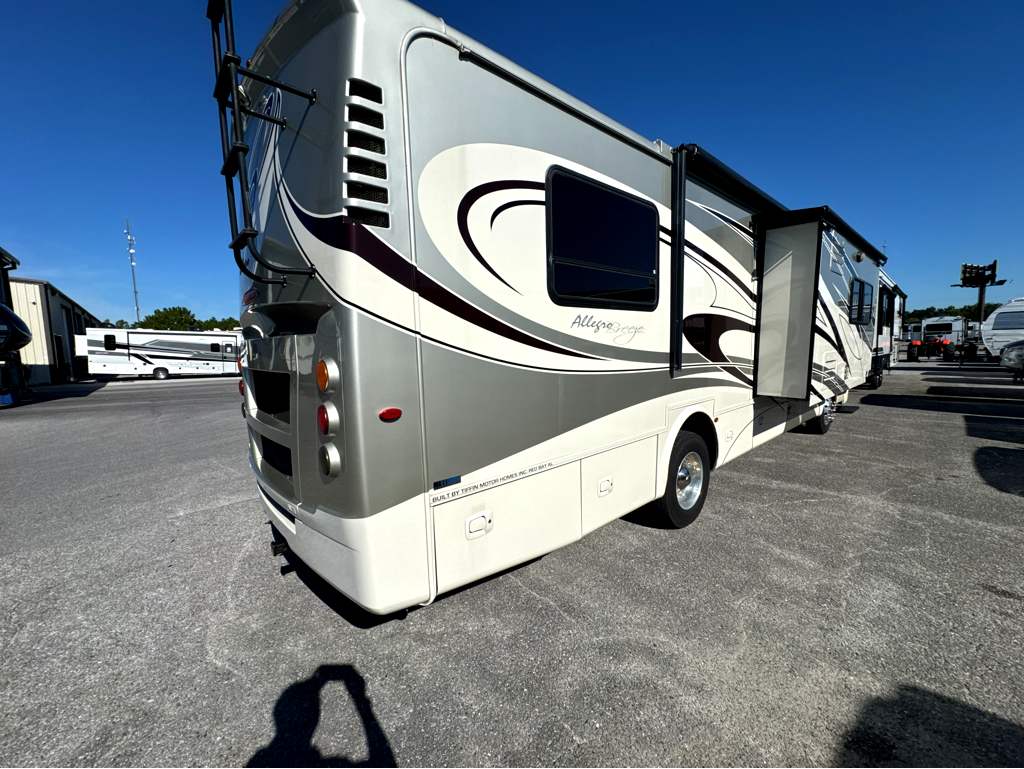 2012 TIFFIN BREEZE 32BR - Image 4