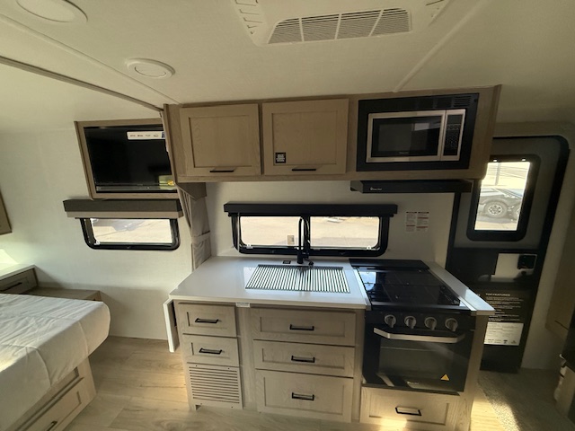 2026 Forest River Rockwood Mini Lite 2109S - Image 14