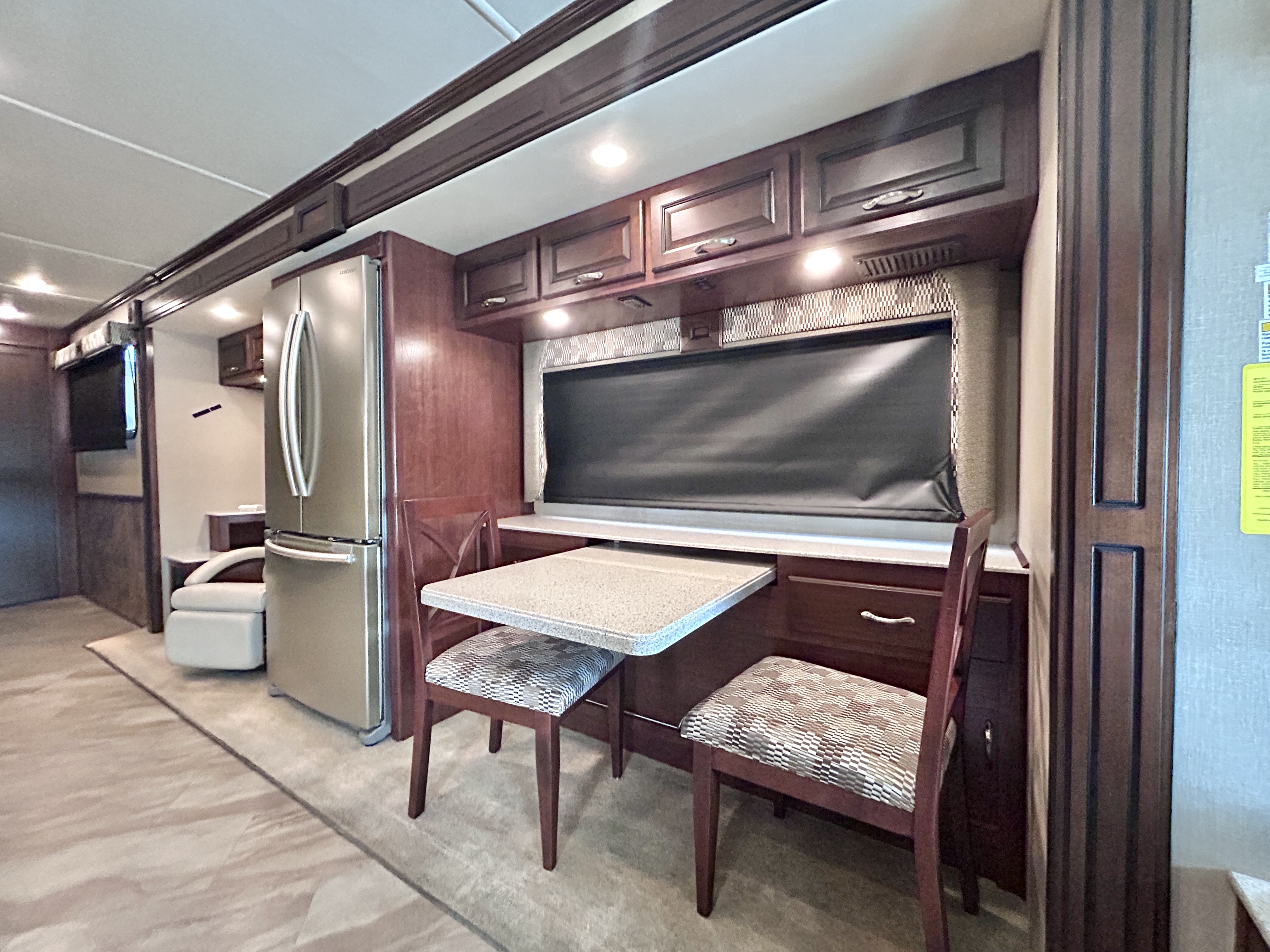 2017 Fleetwood Bounder 36Y - Image 17