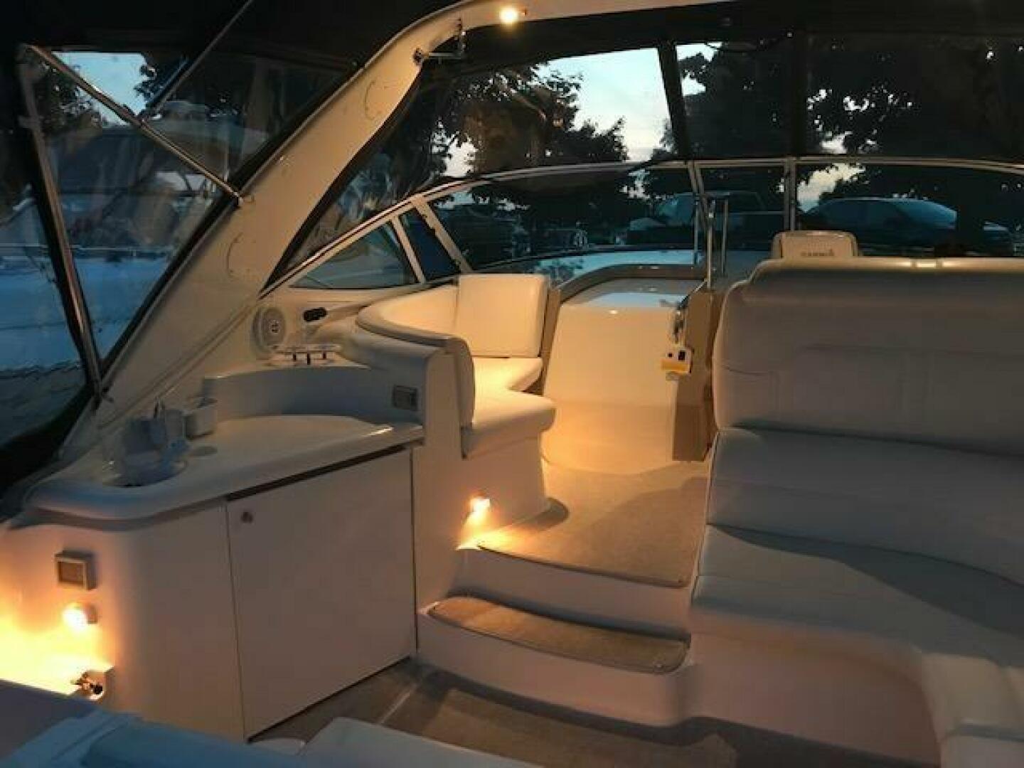 2004 Cruisers Yachts 340 Express - Image 6