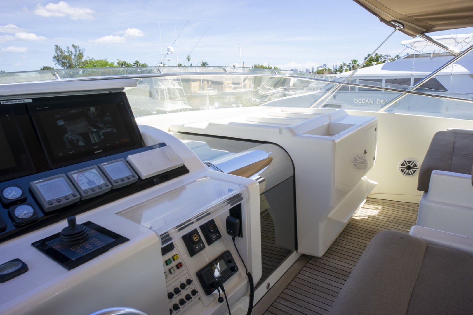2000 Ferretti Yachts Custom Line 94 - Image 68