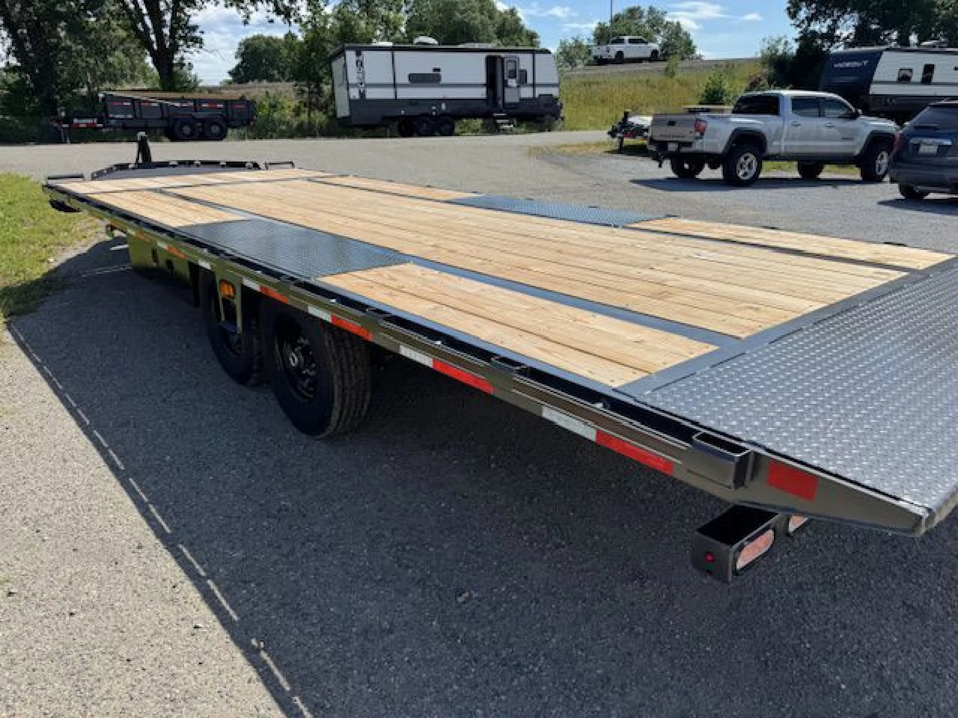 2026 DIAMOND C TRAILERS DIAMOND C DET 207 L24X102 14K - Image 7