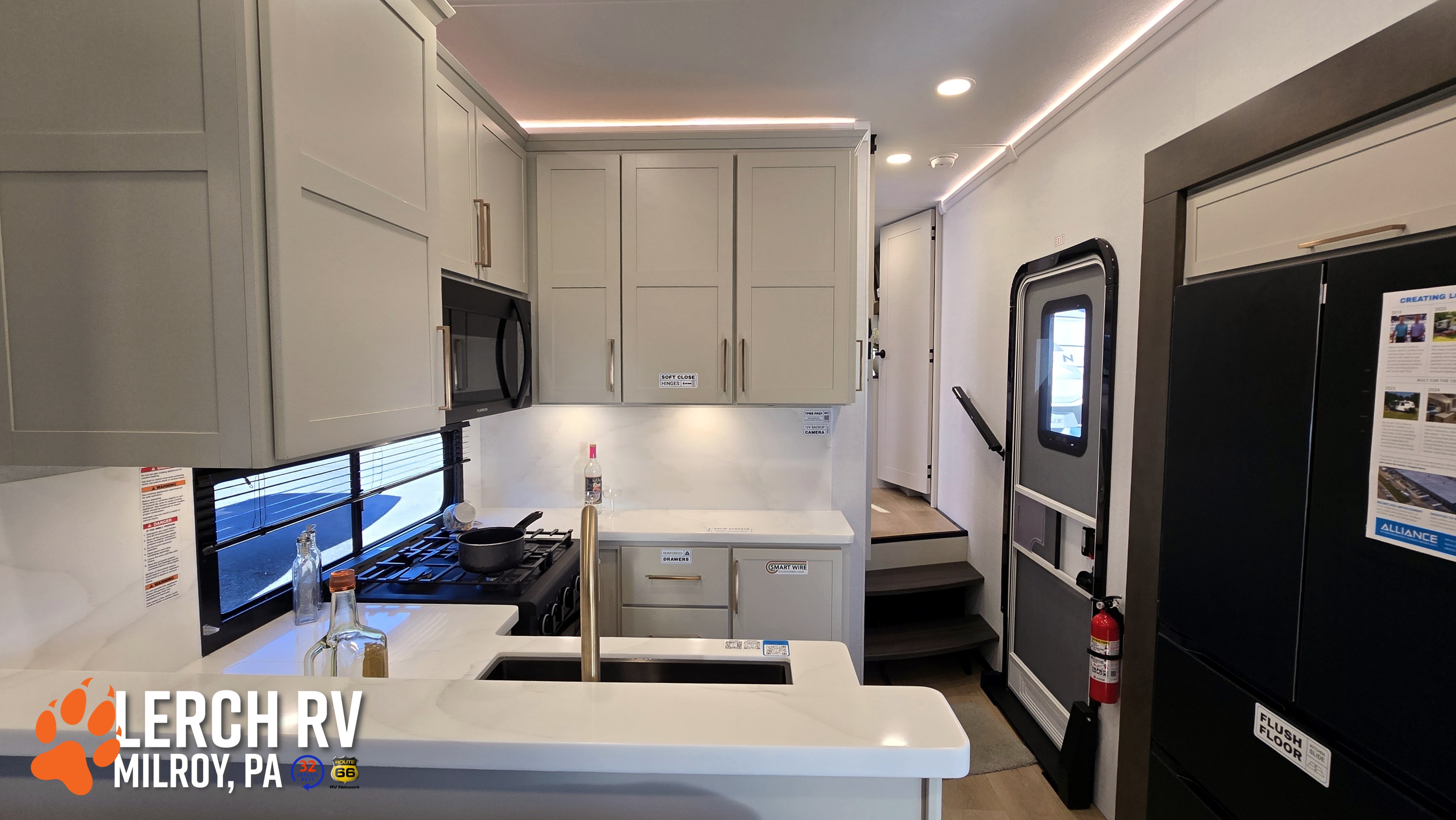 2027 Alliance RV Paradigm 395DS - Image 25