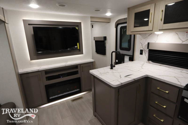 2025 KZ RV Sportsmen SE 332BHKSE - Image 11