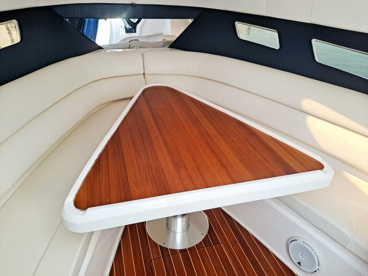 2018 Intrepid 375 Walkaround - Image 25
