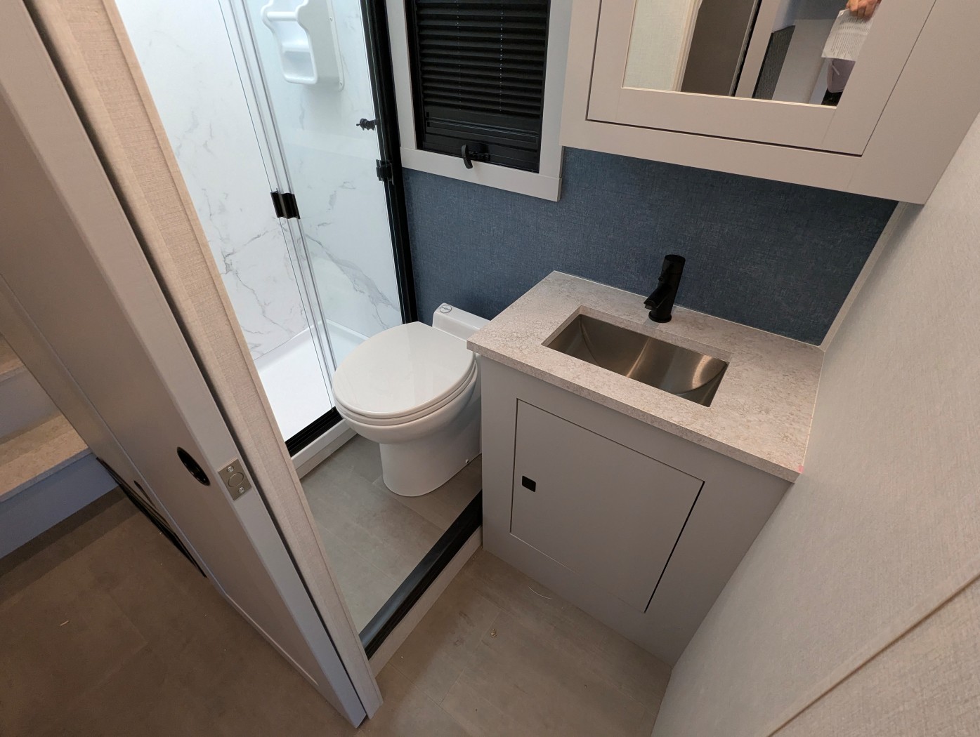 2026 Coachmen Euro 25TB - Image 17