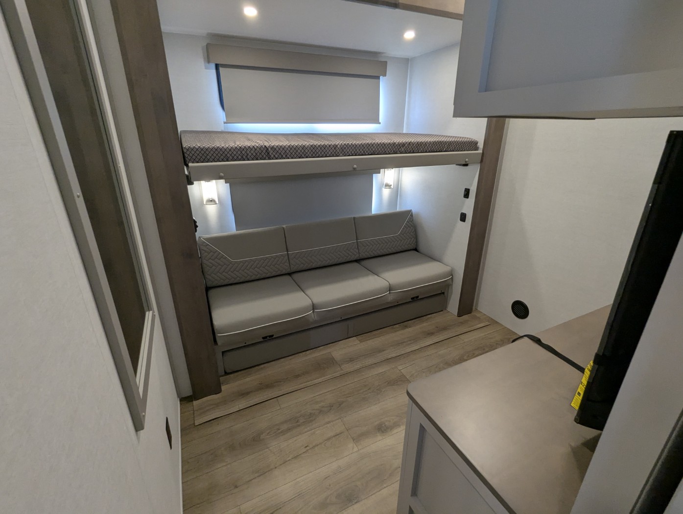 2026 Alliance RV Avenue 39MBR - Image 17