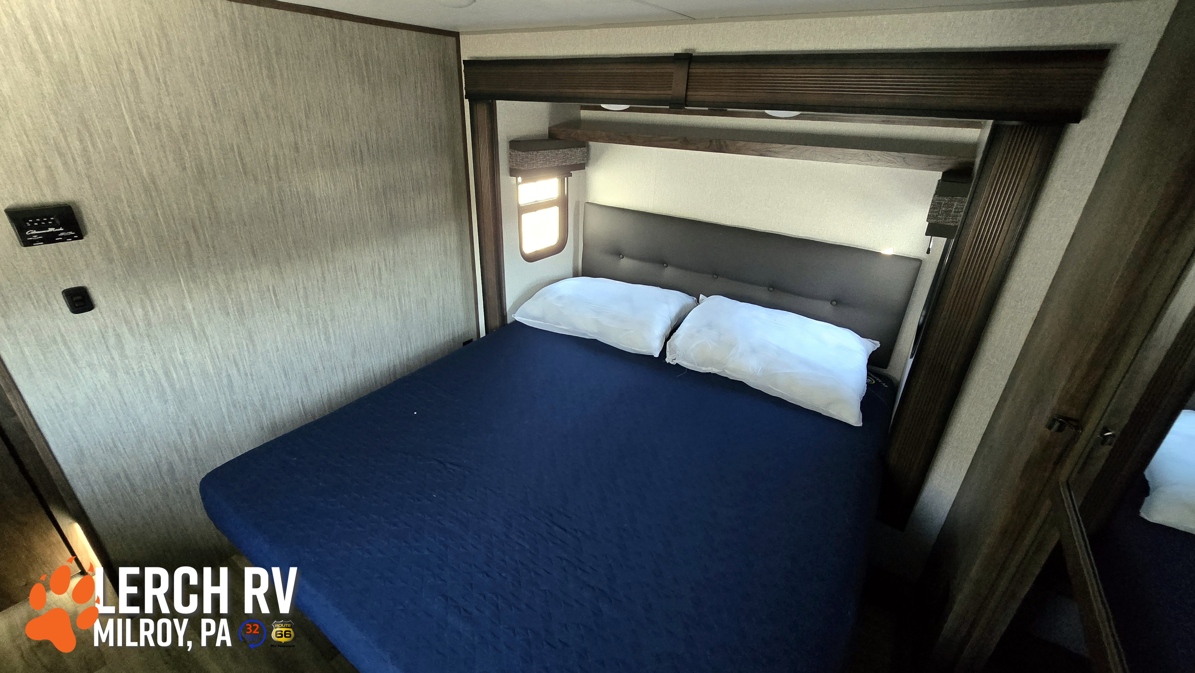 2021 KZ RV Durango D326RLT - Image 27