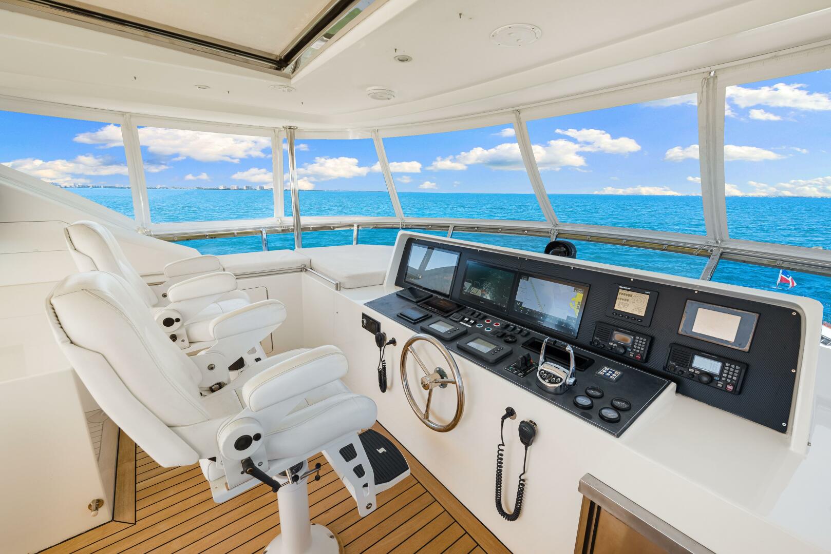 2010 Ocean Alexander 83 Motor Yacht - Image 51