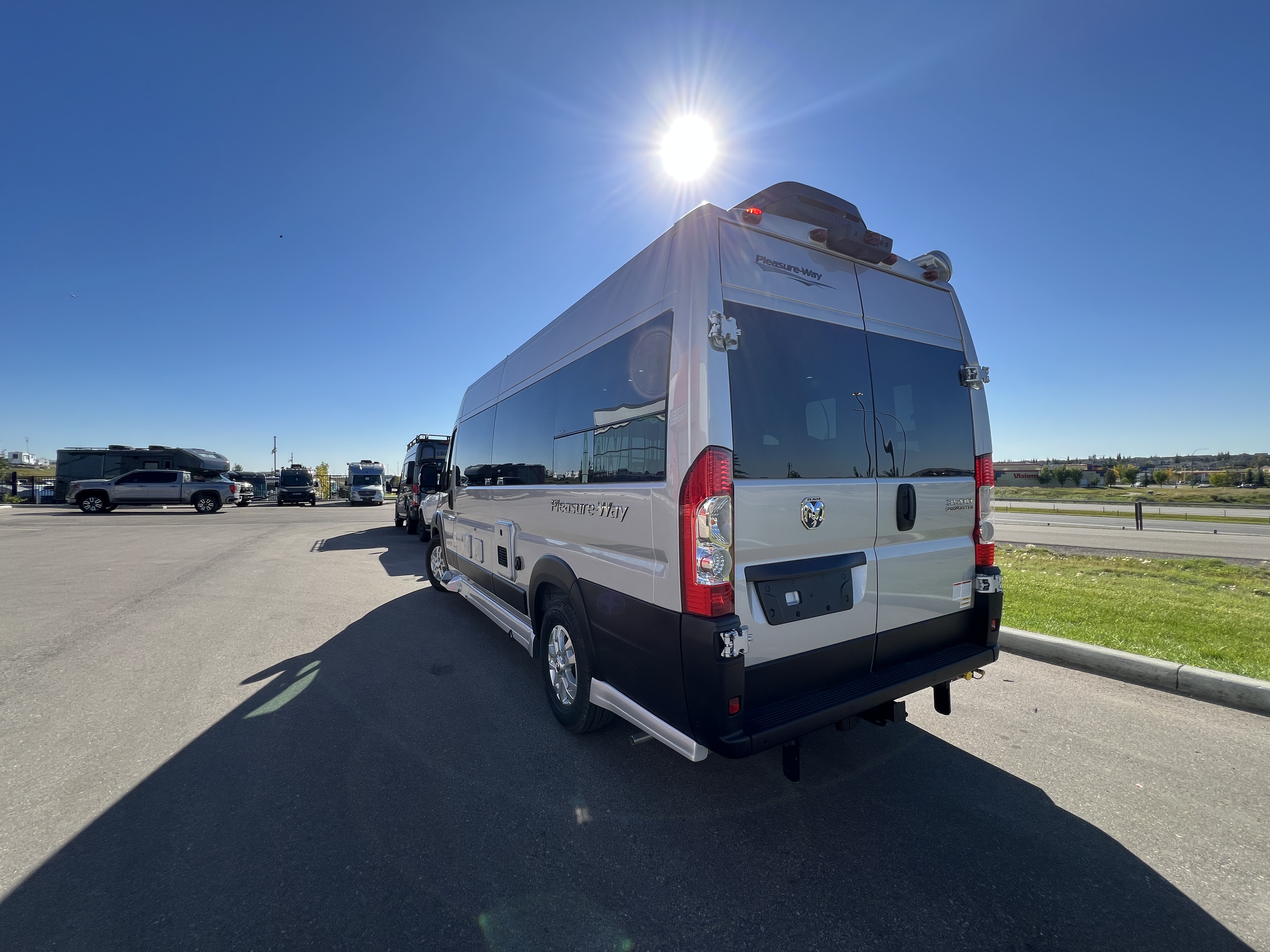 2027 Pleasure-Way Lexor TS - Image 8