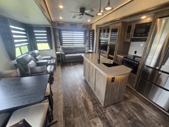 2021 FOREST RIVER SABRE 36BHQ - Image 11